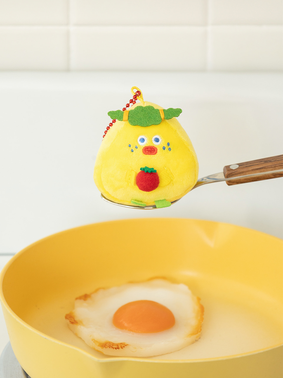 BRUNCH BROTHER ONIGIRI keyring-Tomato Omelet