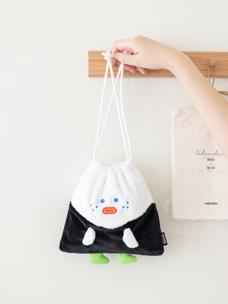 BRUNCH BROTHER ONIGIRI string pouch-Oni