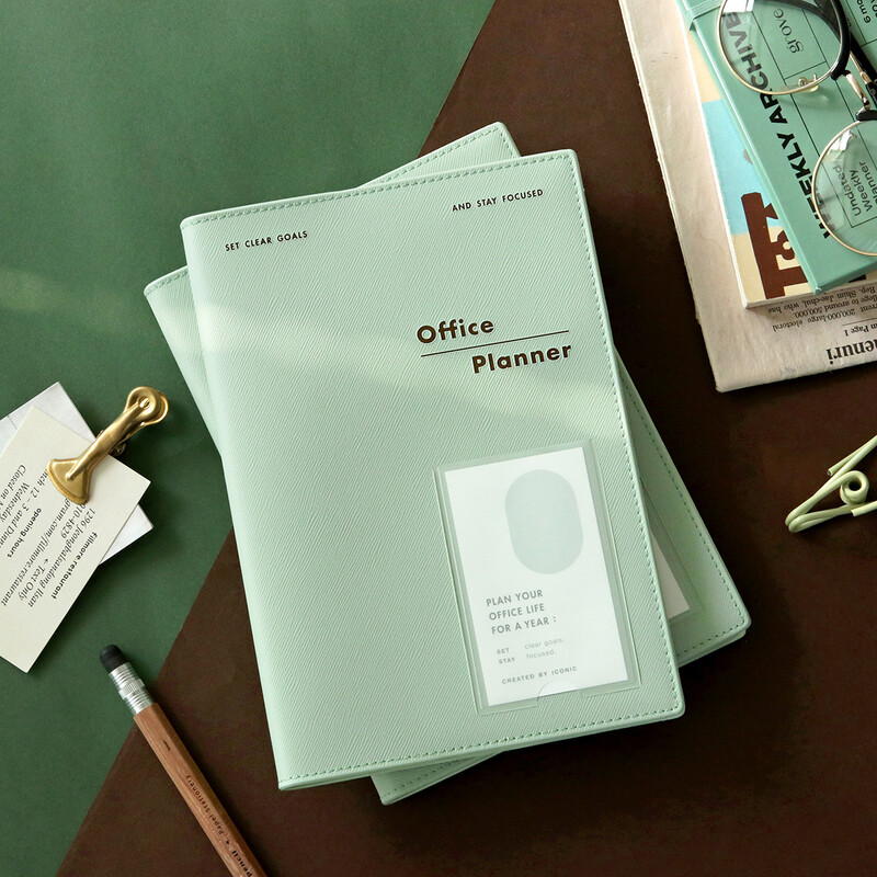 Office Planner v.2-03 Cream mint
