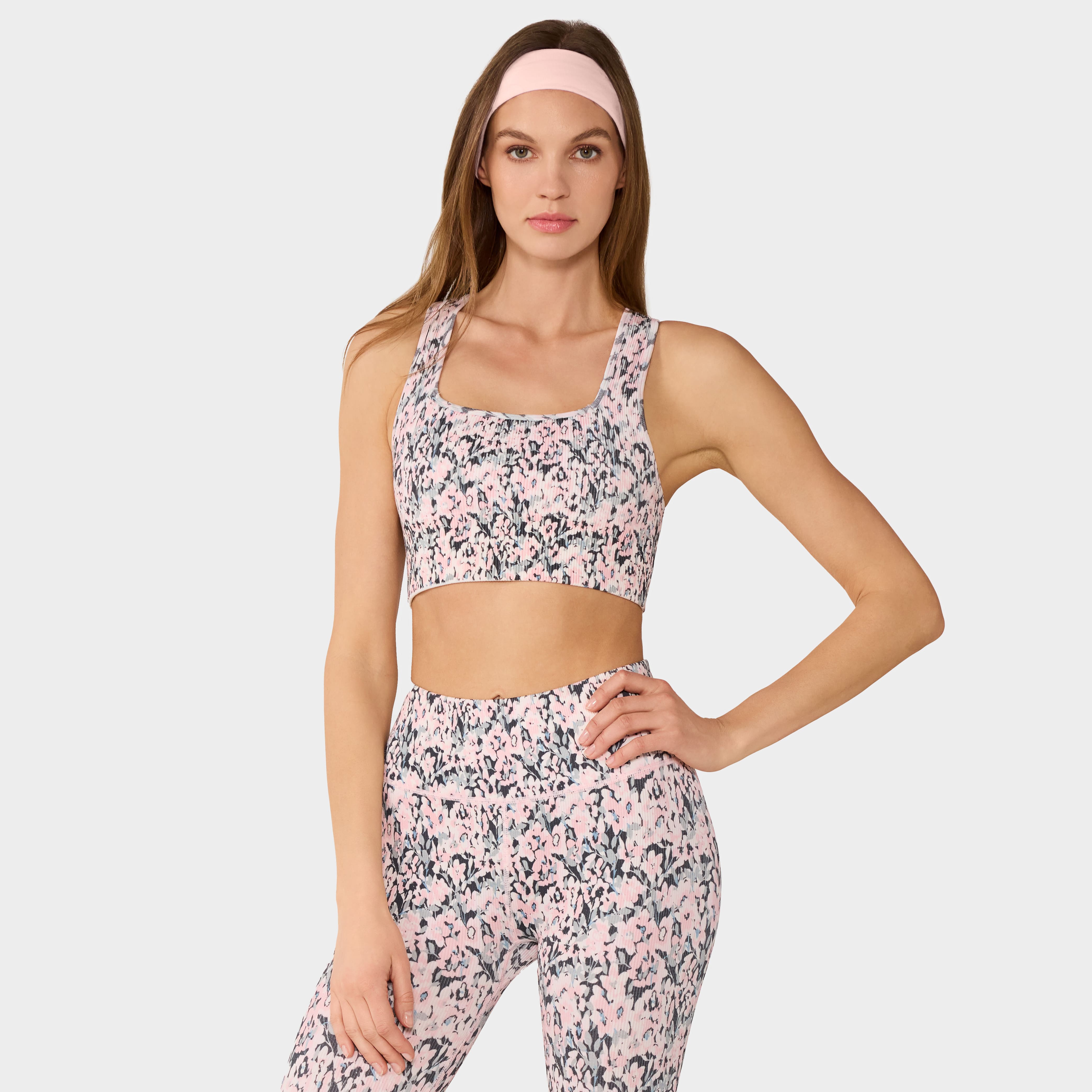 Tavi บราออกกำลังกาย รุ่น Seamless Racerback Rib Bra