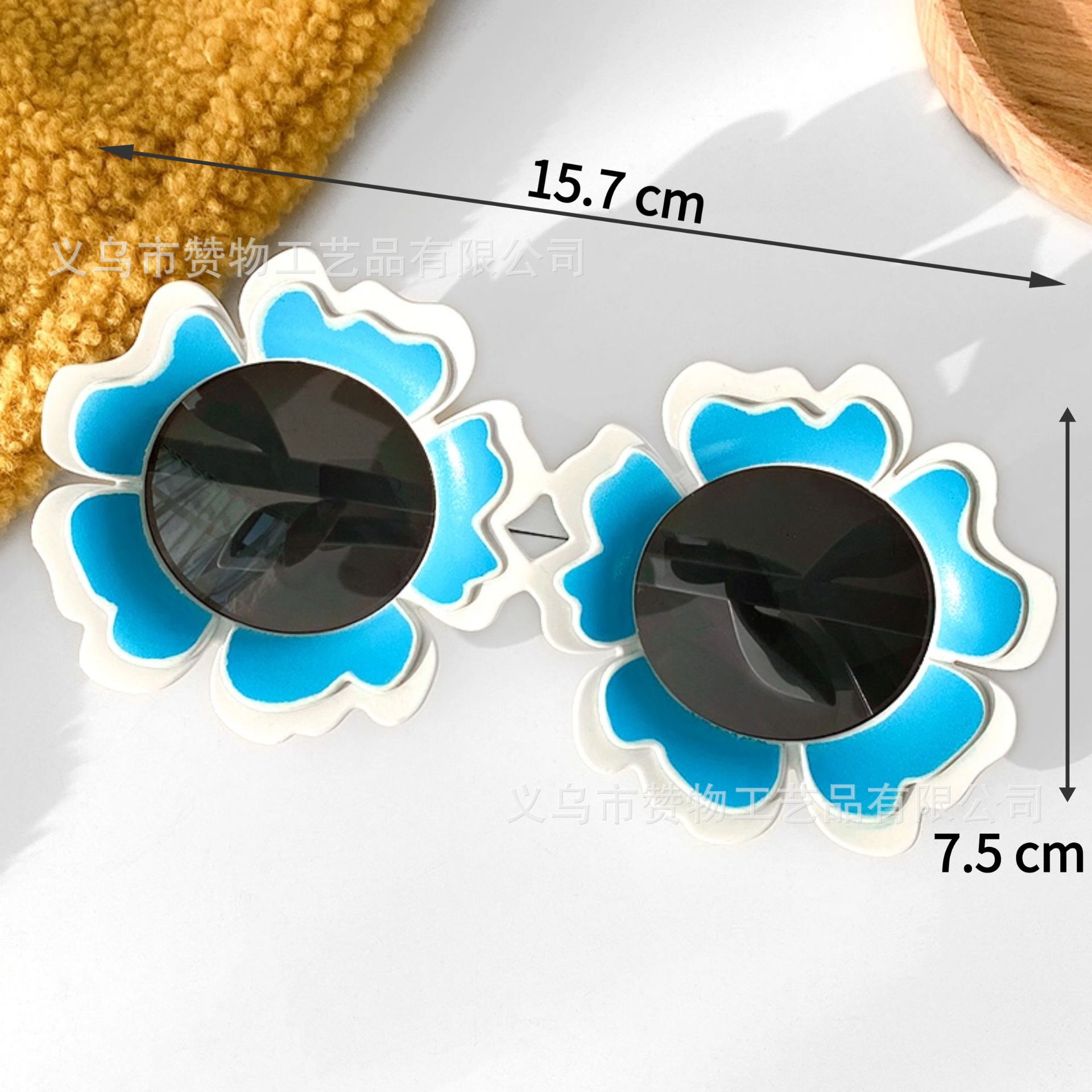 แว่นตาแฟนซี ปาร์ตี้ พลาสติก ลวดลาย Model : 18	Blue Gardenia		