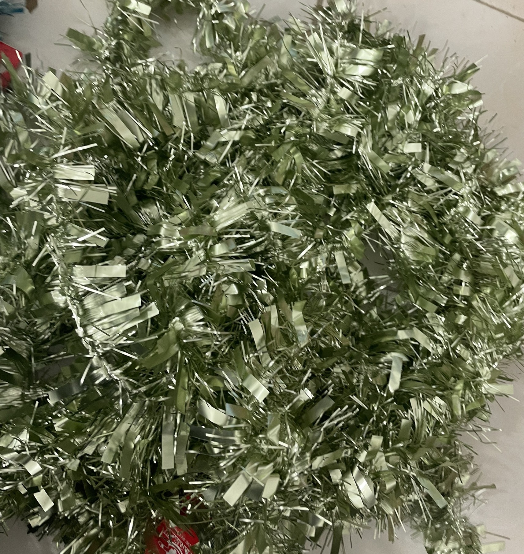 สายรุ้งฟอยล์ พู่ตกแต่งต้นไม้ Foil Tinsel Garland ยาว 5 เมตร สีเขียว